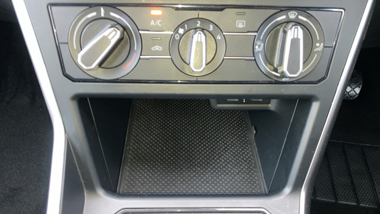 Volkswagen Polo 1.0 Life 5dr Petrol Hatchback